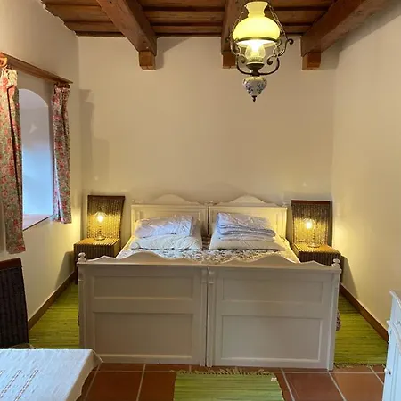 Oereghaz 1839 Guest house *