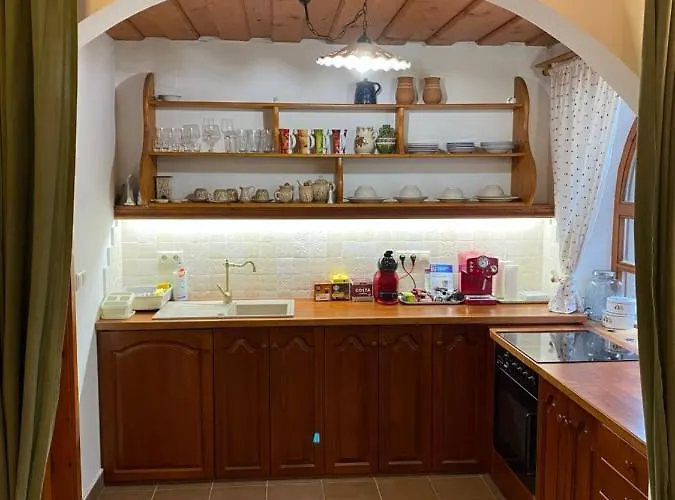 Oereghaz 1839 Guest house